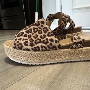 SODA platform espadrille wedge